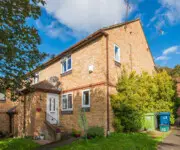 15 Cairnside